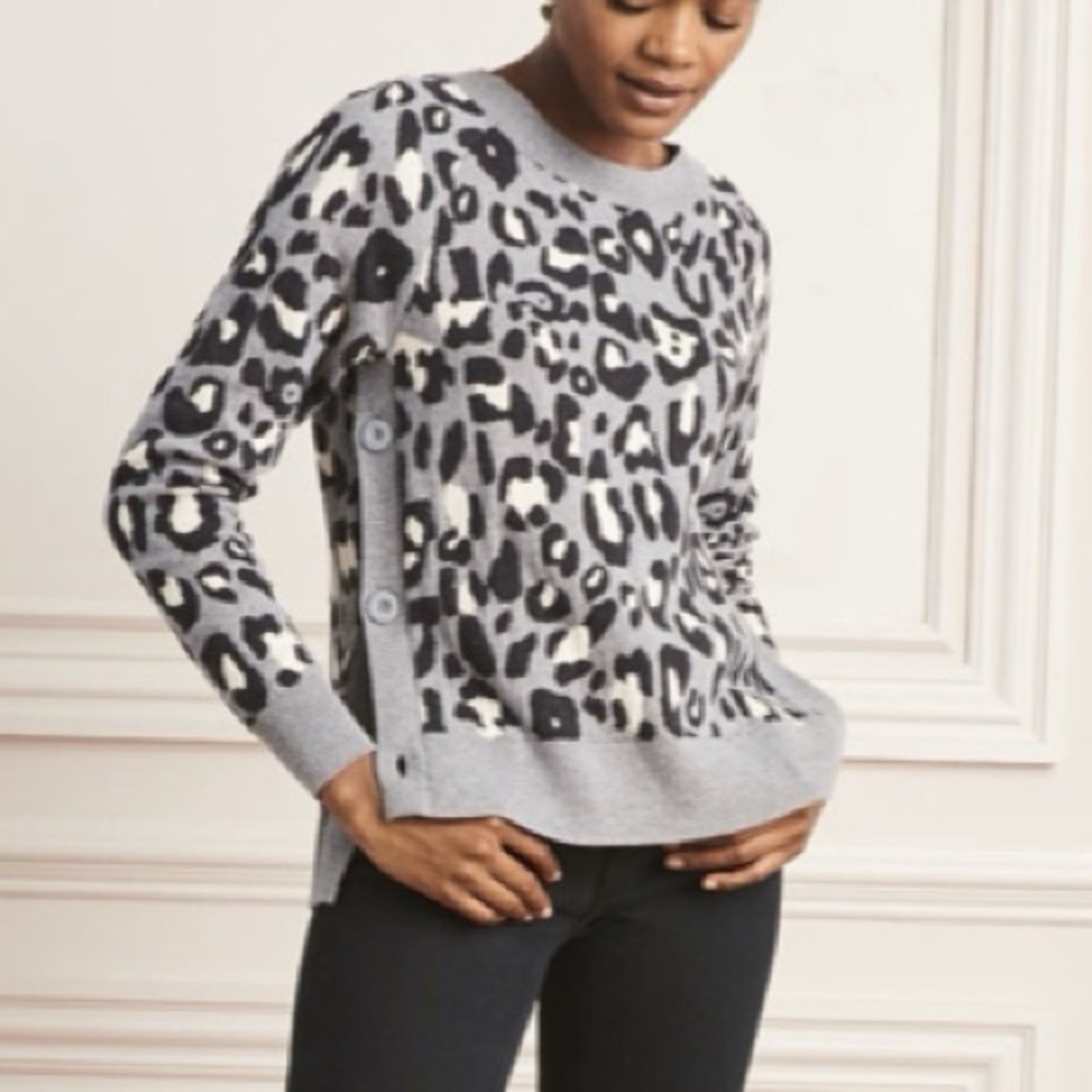 Stella & Dot | Grey & Black Leopard Side Button Soft Wool Blend Sweater Sz Small